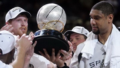 NBA历史以奖杯论英雄，谁的奖杯最多？