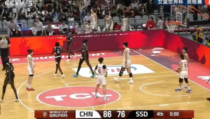老将王思雨获得全队最高的17分，中国女篮86比76战胜南苏丹队