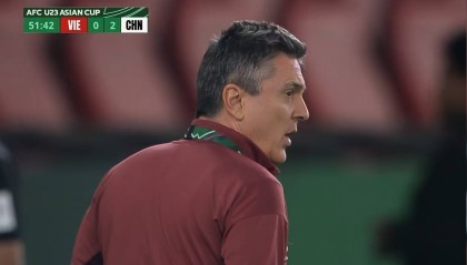 体育赛事-杀进决赛创造历史！讲真的，要夸夸这位国足的外籍主教练！